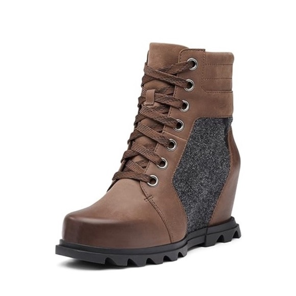 LIKE NEW Sorel Lexie Wedge Boots Size 7 - Picture 2 of 8